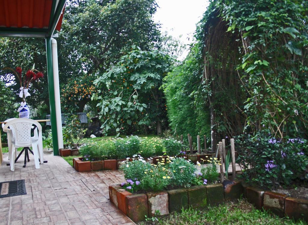Hostal Saint Mary'S Tababela Exterior foto