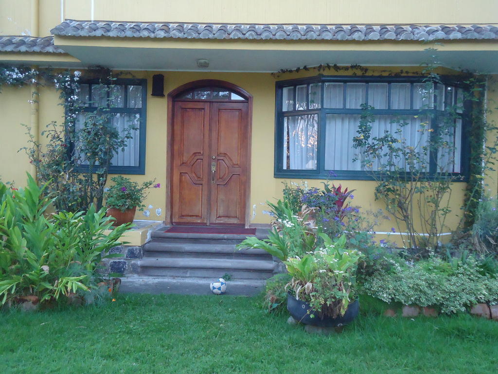 Hostal Saint Mary'S Tababela Exterior foto